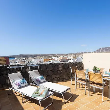 Pillowabroad - Sea View Terrace דירה *