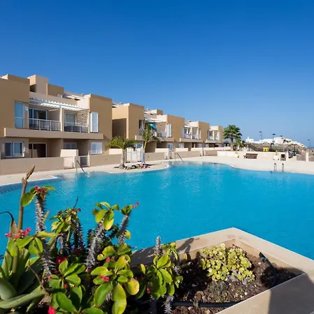 Pillowabroad - Sea View Terrace דירה