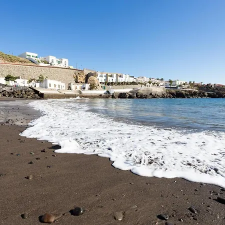 Pillowabroad - Sea View Terrace